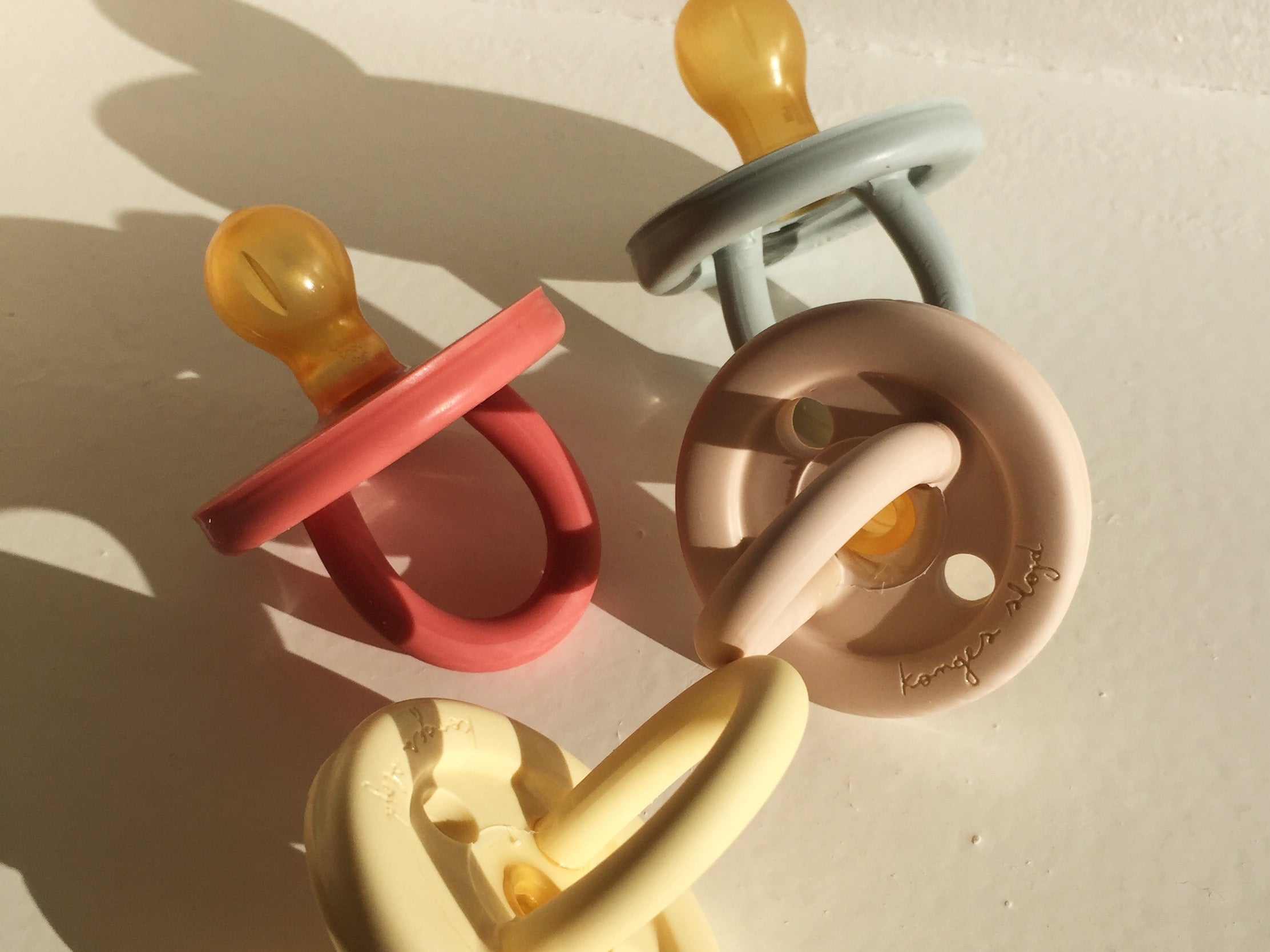 Konges Sløjd A/S PACIFIERS lemonade