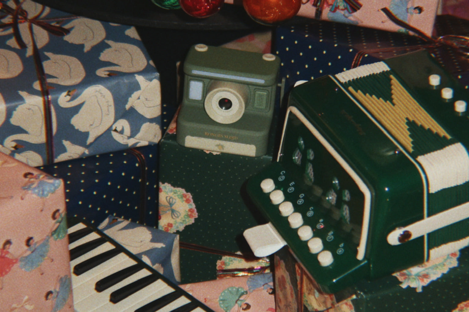 Konges Sløjd A/S MUSIC TOYS green